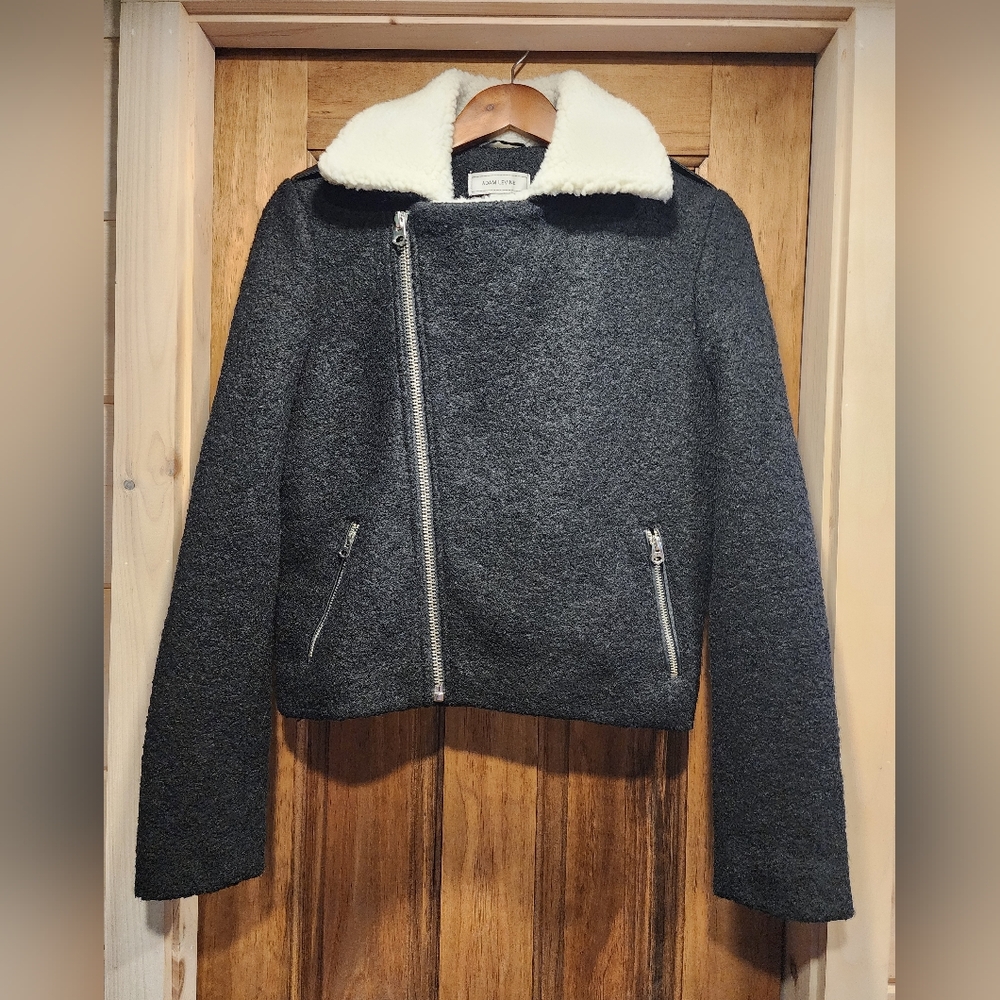 Adam Levine Black Jacket with Cream Sherpa Collar - Picture 5 of 6